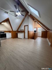 48 Lenox Avenue 3rd floor, Milford, CT 06460