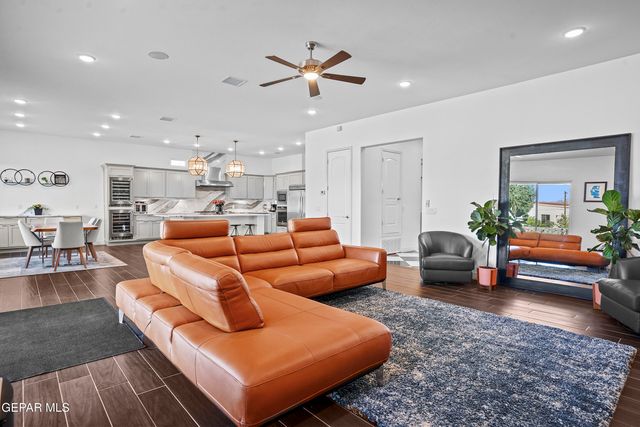 4716 Cotton Bend Street, El Paso, TX 79922