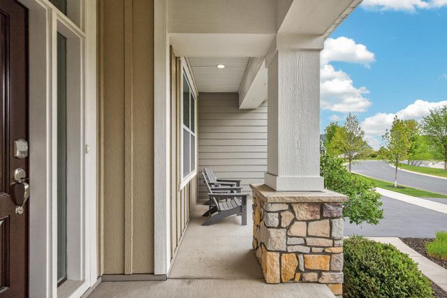 4146 N Lady Slipper Road, Lake Elmo, MN 55042