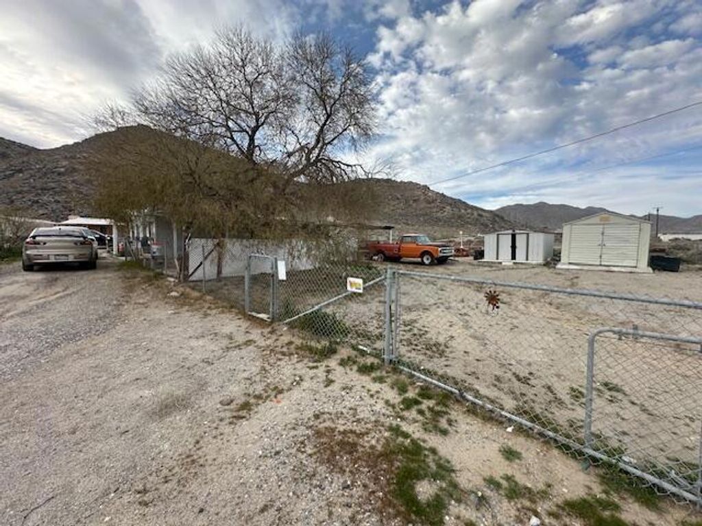 Image 24 of property listing at 82615 4th Street, Trona, CA 93562