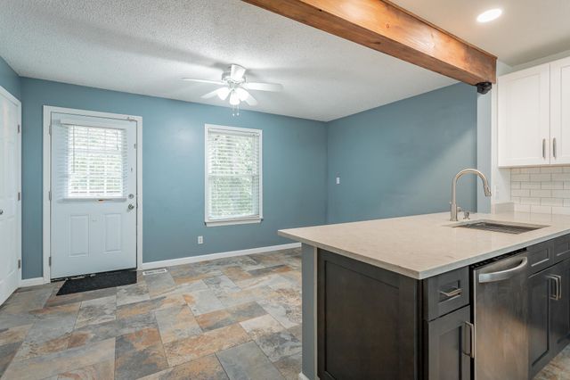 2410 Glengerrie Drive, Soddy Daisy, TN 37379