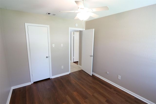 915 Comstock Springs Drive, Katy, TX 77450