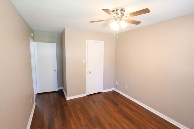 915 Comstock Springs Drive, Katy, TX 77450