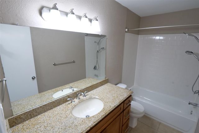 915 Comstock Springs Drive, Katy, TX 77450