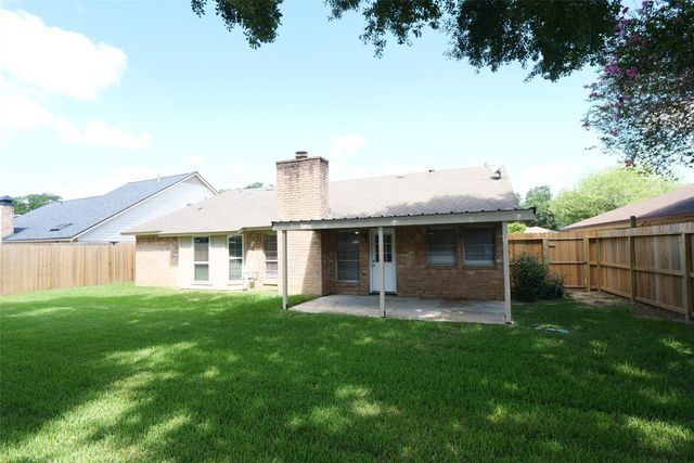 915 Comstock Springs Drive, Katy, TX 77450
