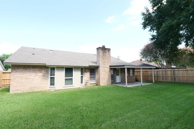 915 Comstock Springs Drive, Katy, TX 77450