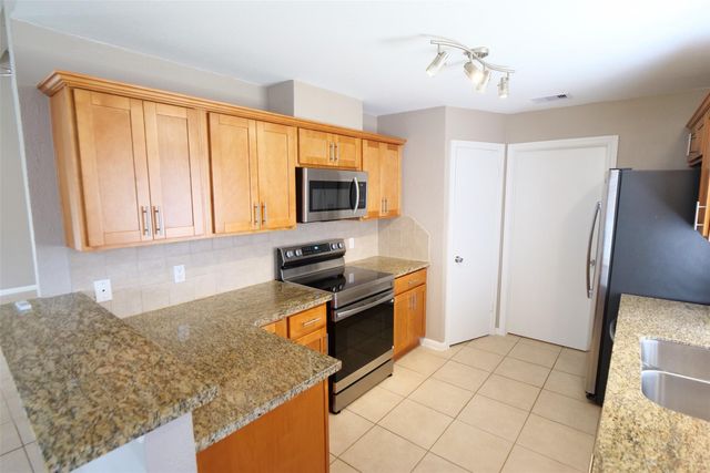 915 Comstock Springs Drive, Katy, TX 77450