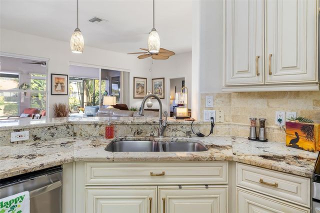 9455 PORTSIDE TERRACE, Bradenton, FL 34212