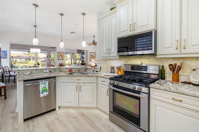 9455 PORTSIDE TERRACE, Bradenton, FL 34212