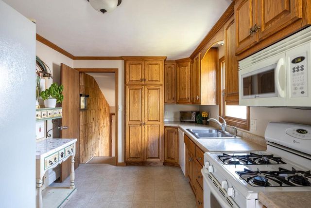 233 S MAIN STREET, Kimberly, WI 54136