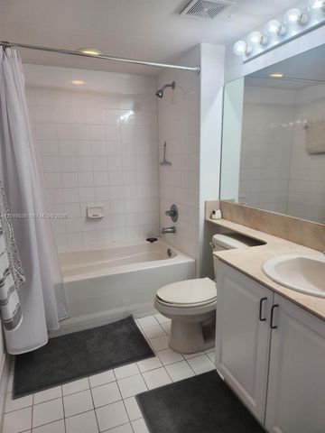1155 Brickell Bay Dr 1807, Miami, FL 33131