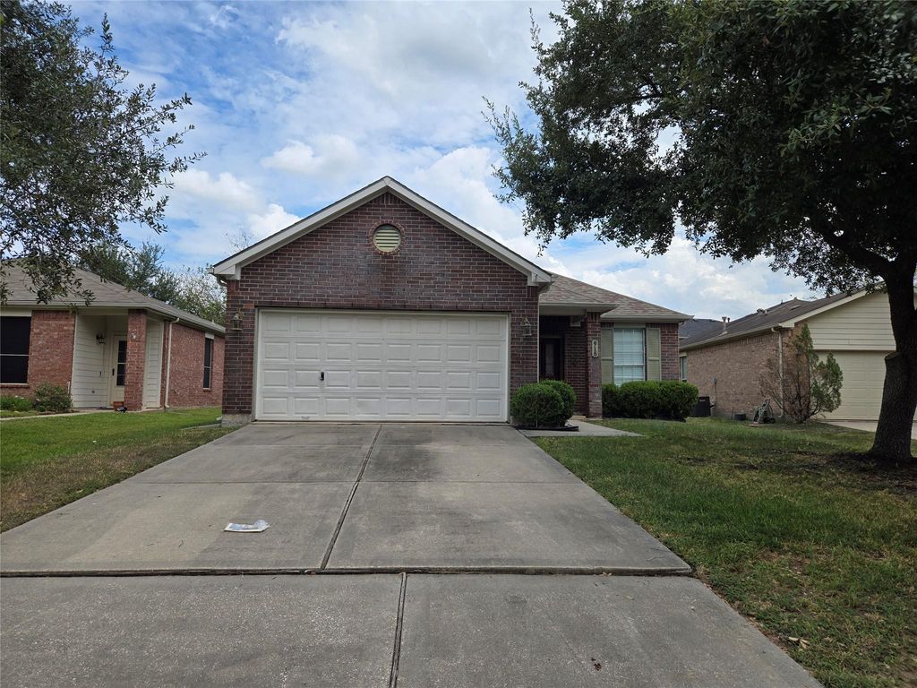 915 Saginaw, Spring, TX 77373