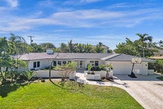 2740 NE 29th St, Fort Lauderdale, FL 33306