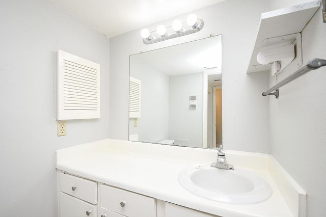 8433 Hearth Drive 1, Houston, TX 77054