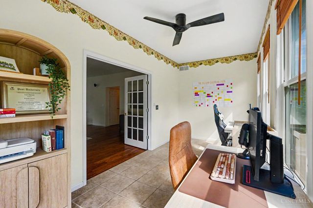 3920 Pine View, Williamsburg Twp, OH 44176