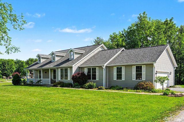3920 Pine View, Williamsburg Twp, OH 44176