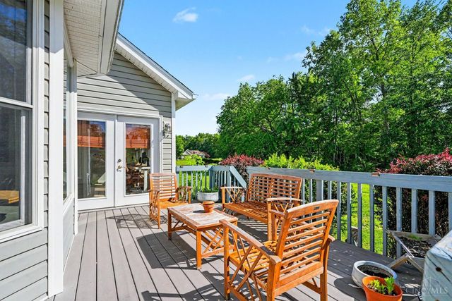 3920 Pine View, Williamsburg Twp, OH 44176