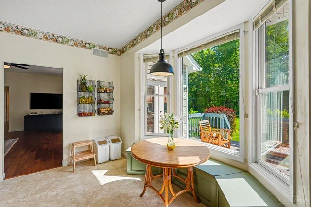 3920 Pine View, Williamsburg Twp, OH 44176
