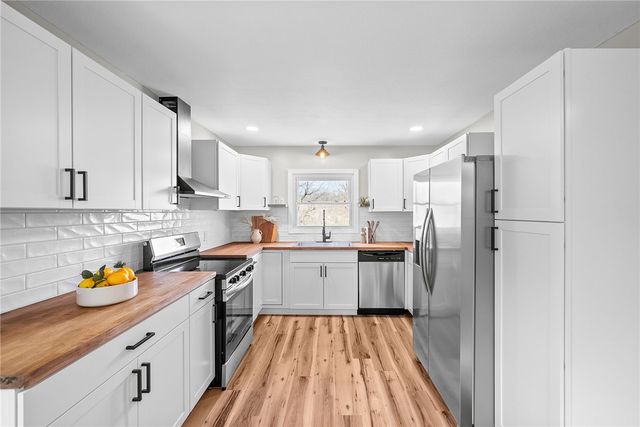 110 Grant St, Burgettstown Boro, PA 15021