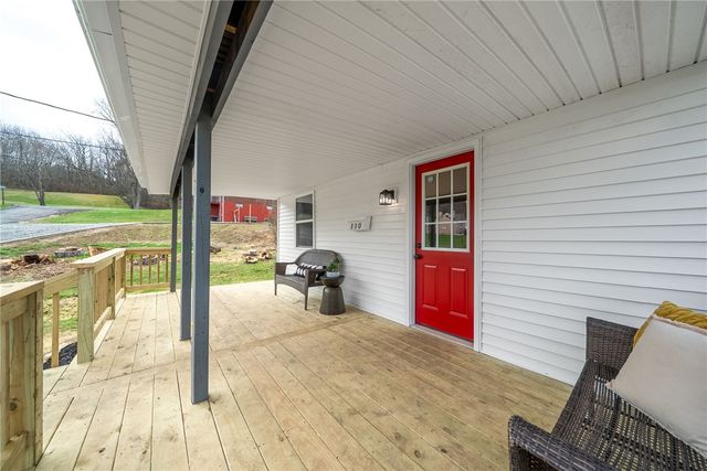 110 Grant St, Burgettstown Boro, PA 15021