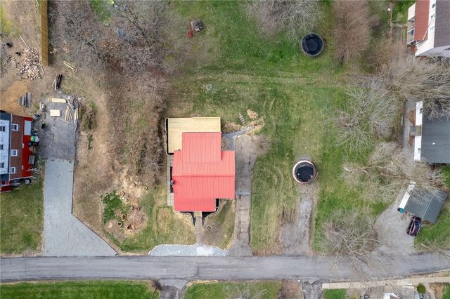 110 Grant St, Burgettstown Boro, PA 15021