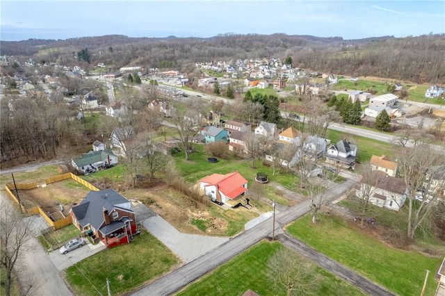 110 Grant St, Burgettstown Boro, PA 15021