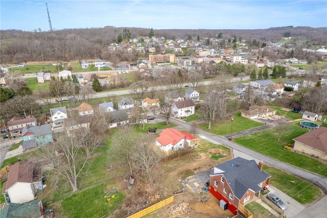 110 Grant St, Burgettstown Boro, PA 15021