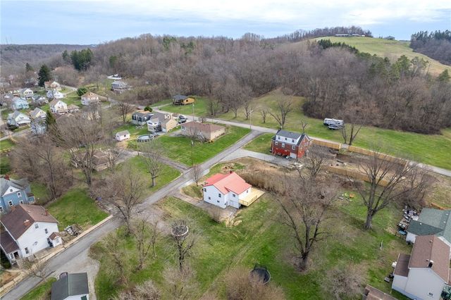 110 Grant St, Burgettstown Boro, PA 15021