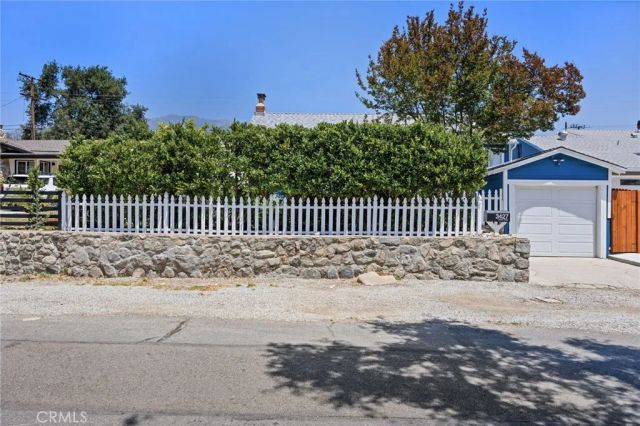 3427 encinal Street, La Crescenta, CA 91214