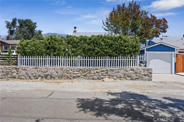 3427 encinal Street, La Crescenta, CA 91214