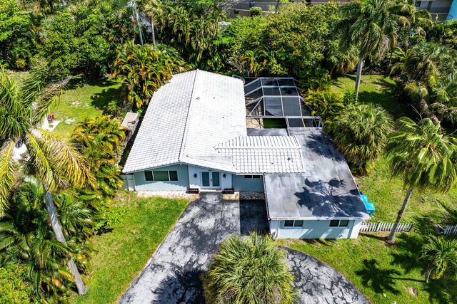 631 Lakeside Harbor, Boynton Beach, FL 33435