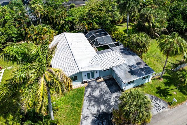 631 Lakeside Harbor, Boynton Beach, FL 33435