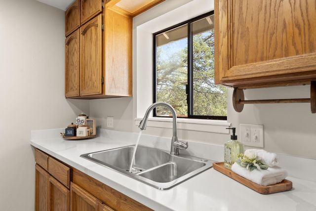 2606 Andrea Ln, Placerville, CA 95667