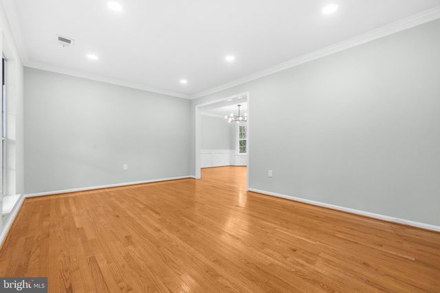 3805 PRIMROSE DR NW, Waldorf, MD 20602