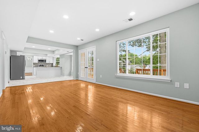 3805 PRIMROSE DR NW, Waldorf, MD 20602