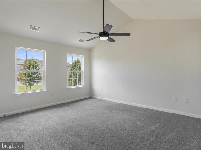 90 WATERCOURSE DR, Ranson, WV 25438