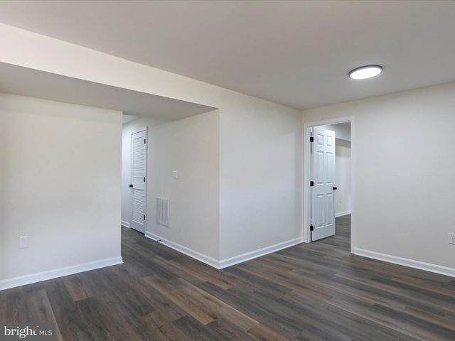 90 WATERCOURSE DR, Ranson, WV 25438