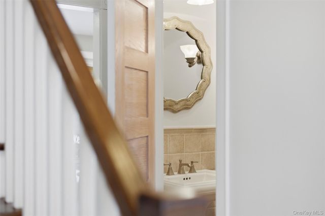 5 Stafford Lane, Stony Brook, NY 11790