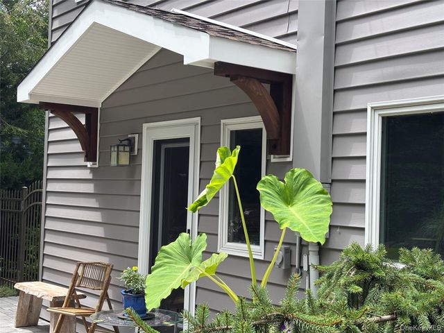 5 Stafford Lane, Stony Brook, NY 11790