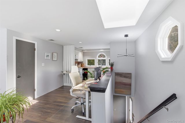 5 Stafford Lane, Stony Brook, NY 11790