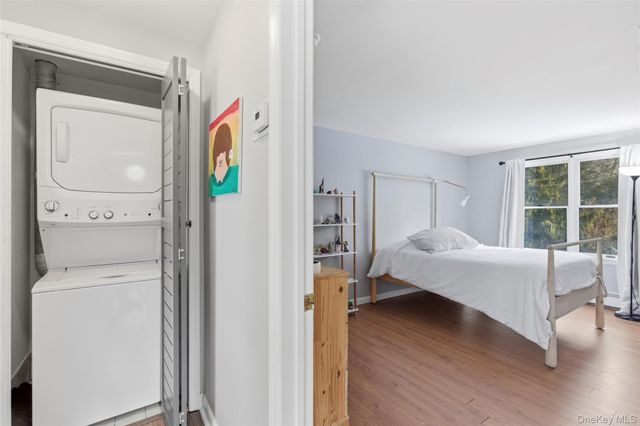 5 Stafford Lane, Stony Brook, NY 11790