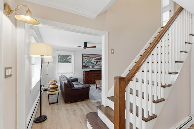 5 Stafford Lane, Stony Brook, NY 11790