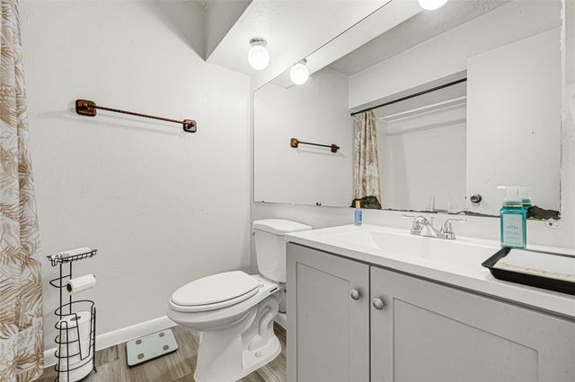 10715 Misty River Drive, Houston, TX 77086