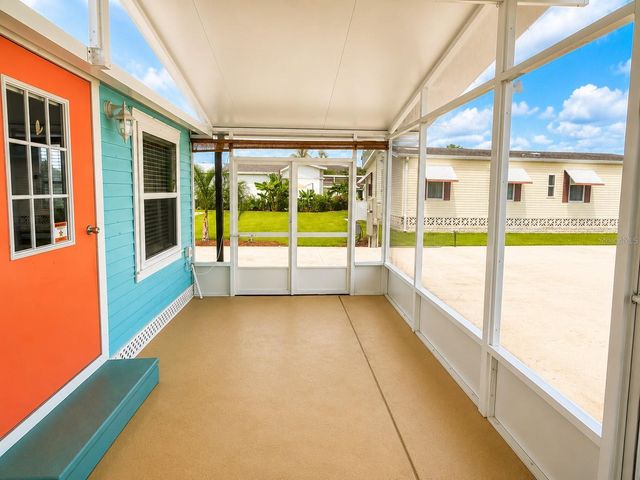 5245 ISLAND VIEW CIRCLE N, Polk City, FL 33868
