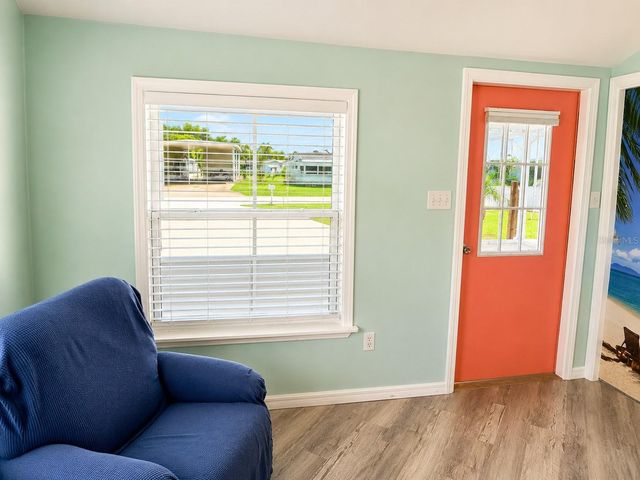 5245 ISLAND VIEW CIRCLE N, Polk City, FL 33868
