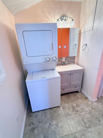 5245 ISLAND VIEW CIRCLE N, Polk City, FL 33868