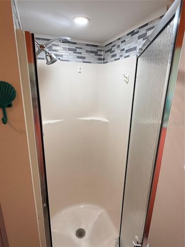 5245 ISLAND VIEW CIRCLE N, Polk City, FL 33868