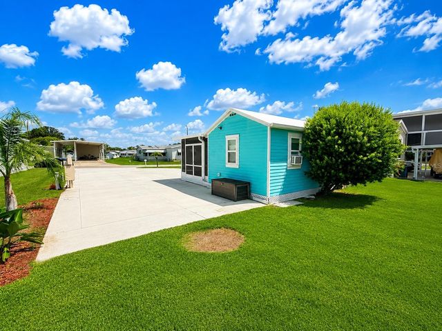 5245 ISLAND VIEW CIRCLE N, Polk City, FL 33868
