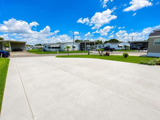 5245 ISLAND VIEW CIRCLE N, Polk City, FL 33868