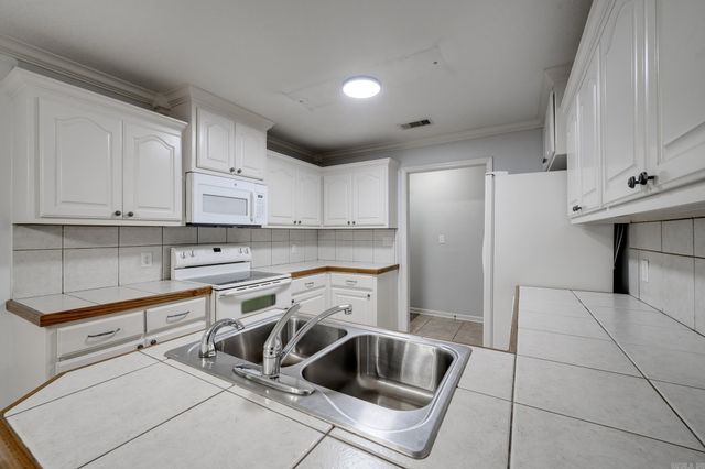 25 Thomas Circle, Greenbrier, AR 72058